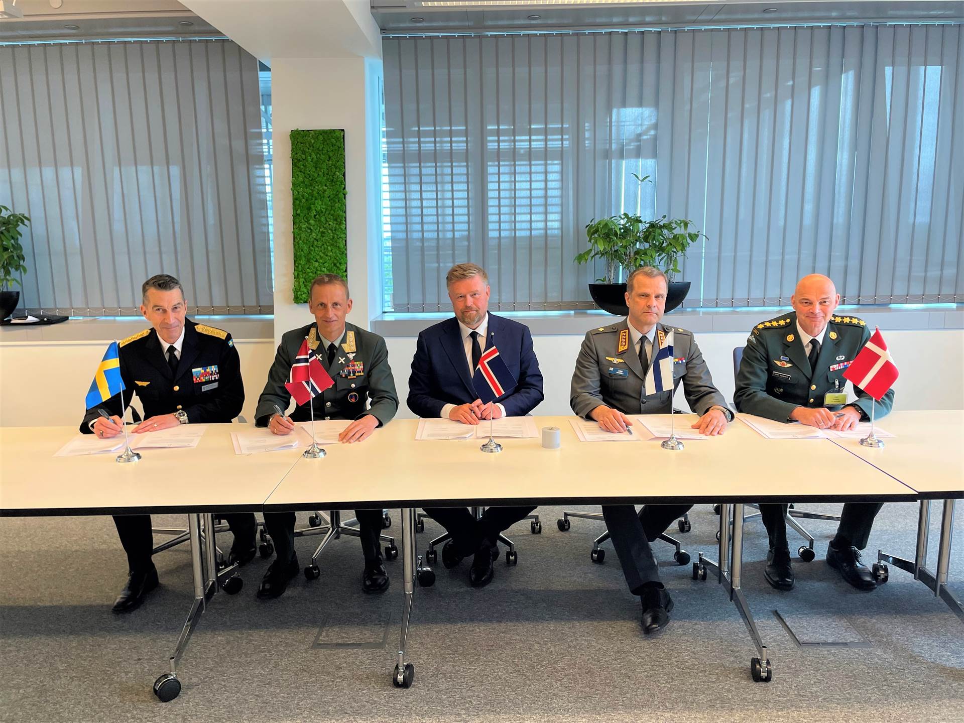 Government of Iceland | Nordic Chiefs of Defence sign the Nordic ...